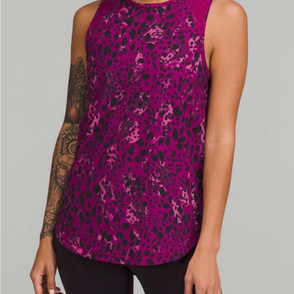 Lululemon Sculpt Tank Top
Cheetah Camo Magenta Purple size 6